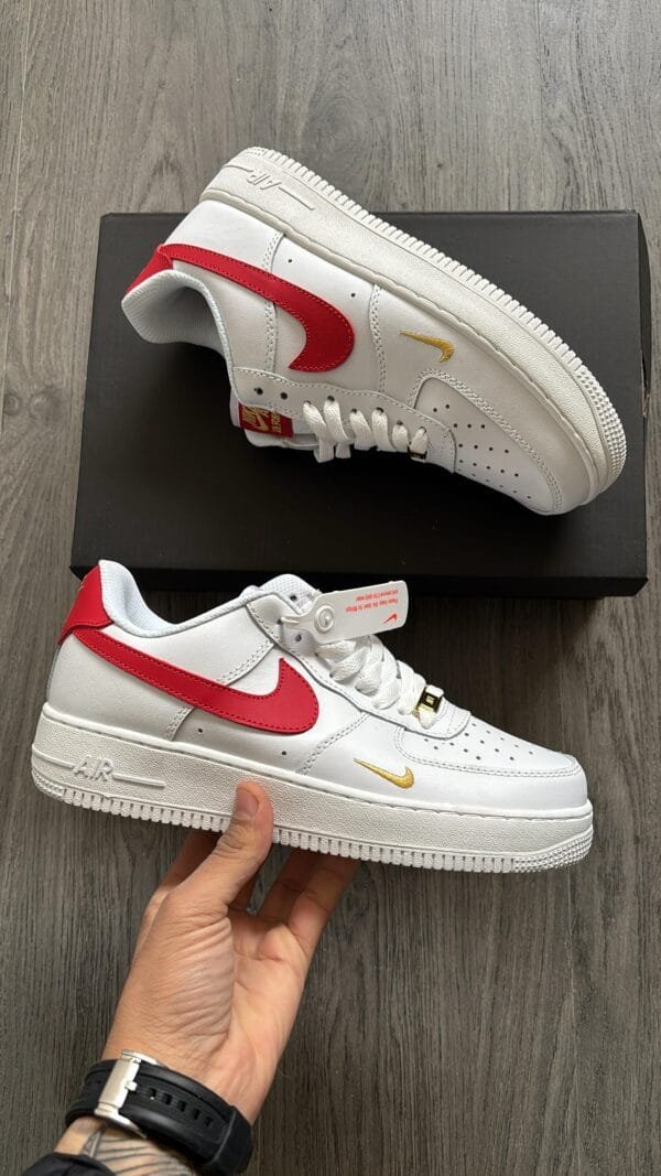 NIKE AirForce One Essentials Gym Red