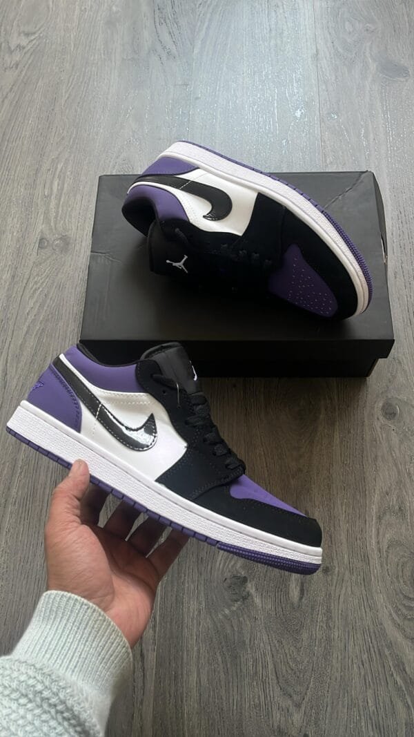 AIR JORDAN One Low