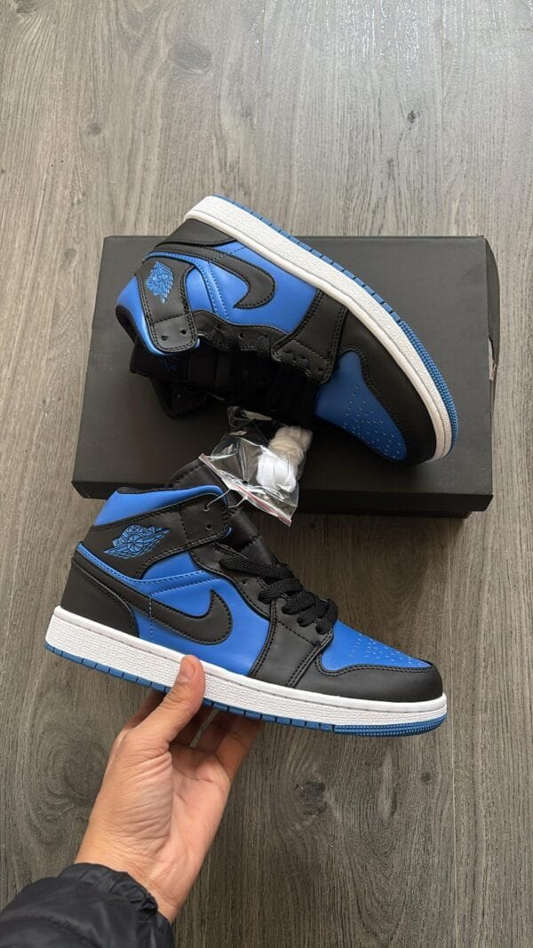 AIR JORDAN One Mid Black Royal Blue