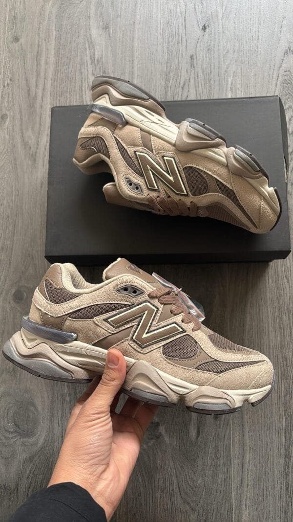 NEW BALANCE 9060