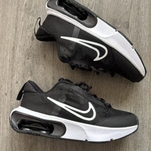 NIKE AirMax INTRLK