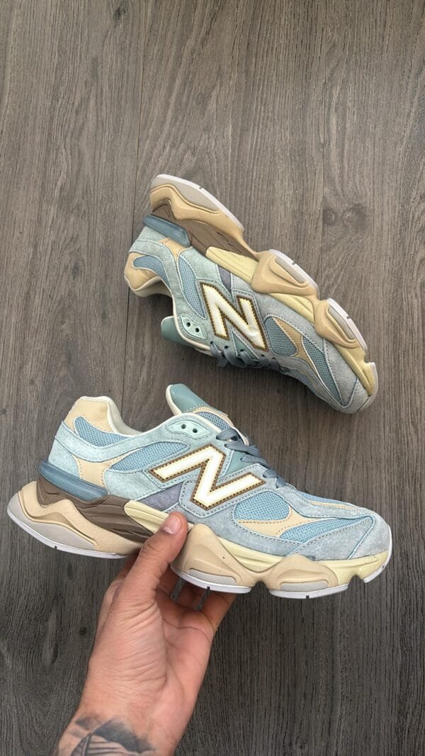 NEW BALANCE 9060 Series