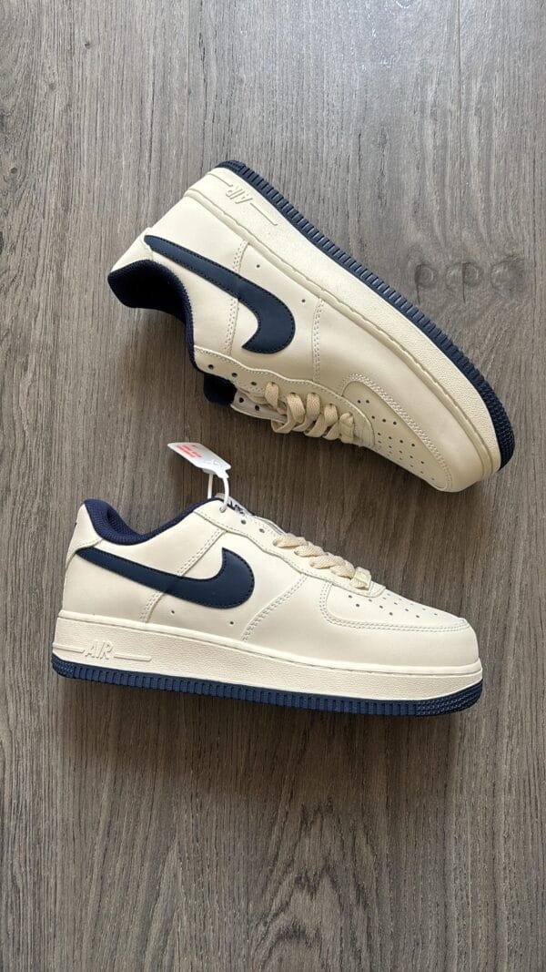 NIKE AirForce One Originals & Customs