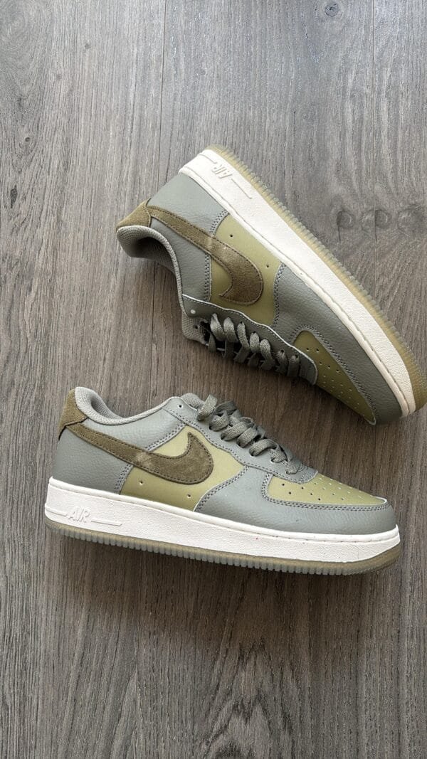 NIKE AirForce One Originals & Customs