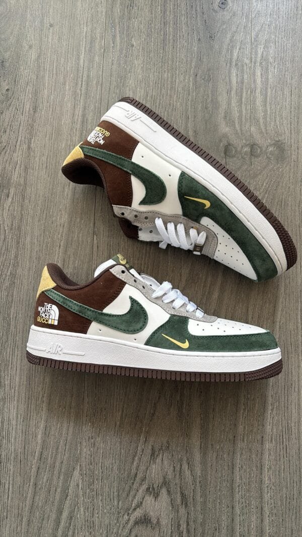 NIKE AirForce One Originals & Customs