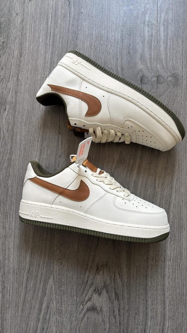 NIKE AirForce One Originals & Customs