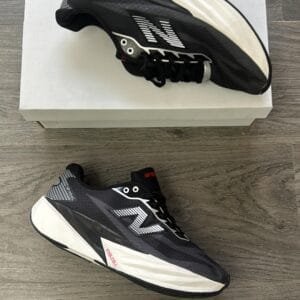 NEW BALANCE Rebel Running Series