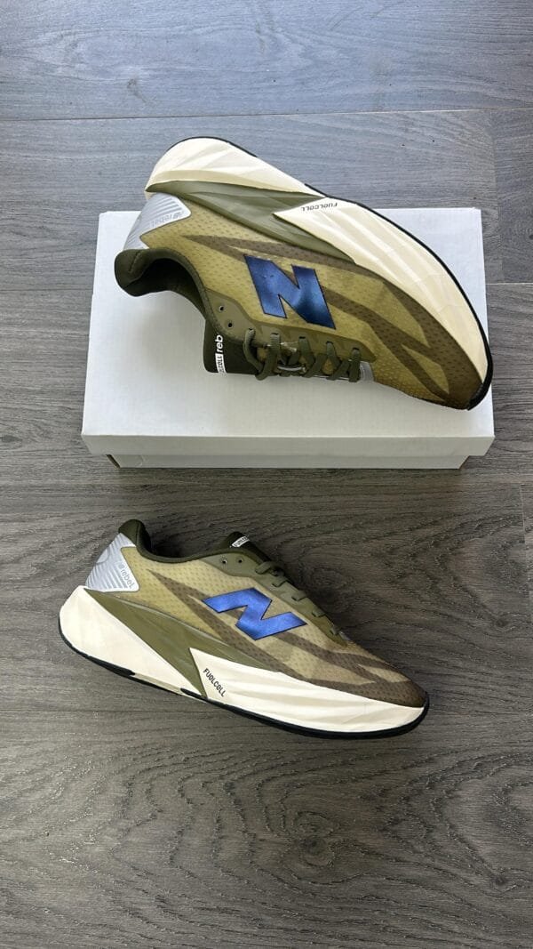 NEW BALANCE Rebel Running Series