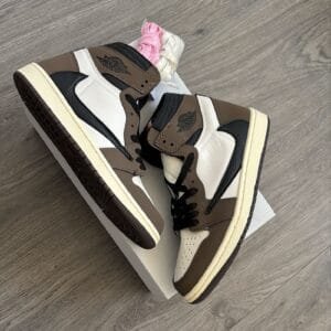 JORDAN X TRAVIS SCOTT One High Mocha