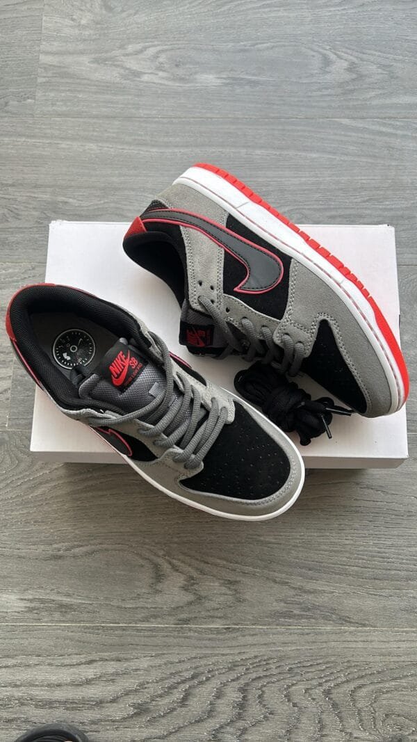 NIKE X ISHOD WAIR SB Dunk Limited Edition