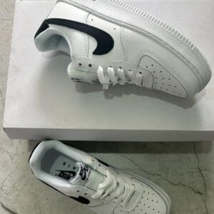 NIKE AirForce One Originals Classic Black Swoosh