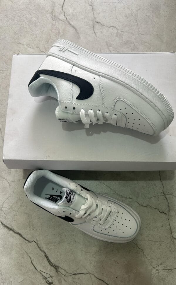 NIKE AirForce One Originals Classic Black Swoosh