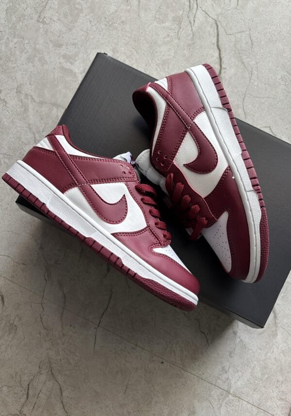 NIKE SB Dunks