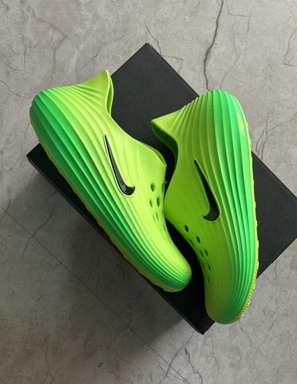 NIKE ReactX Rejuven 8 Clogs