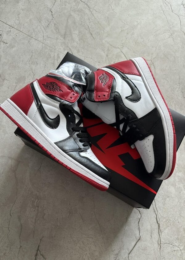 AIR JORDAN One High Bred Toe