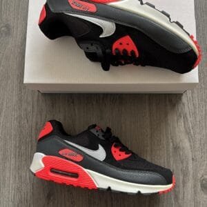 NIKE AirMax 90