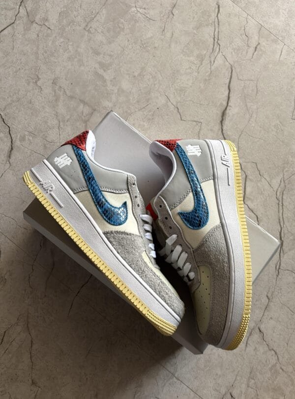 NIKE AirForce One Suede Customs