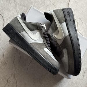 NIKE AirForce One Suede Customs