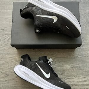 NIKE Zoom Vomero 18 Running