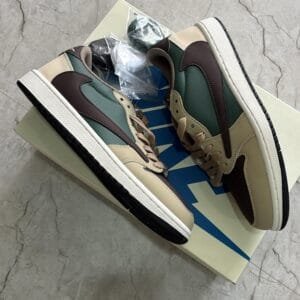 AIR JORDAN X TRAVIS SCOTT One Low Cactus