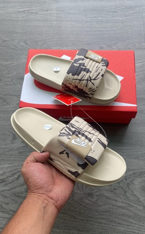 NIKE Off Court Adjust Slides