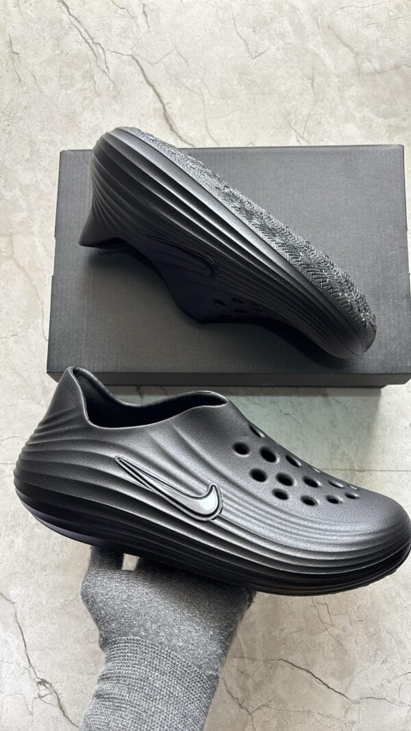 NIKE ReactX Rejuven 8 Clogs