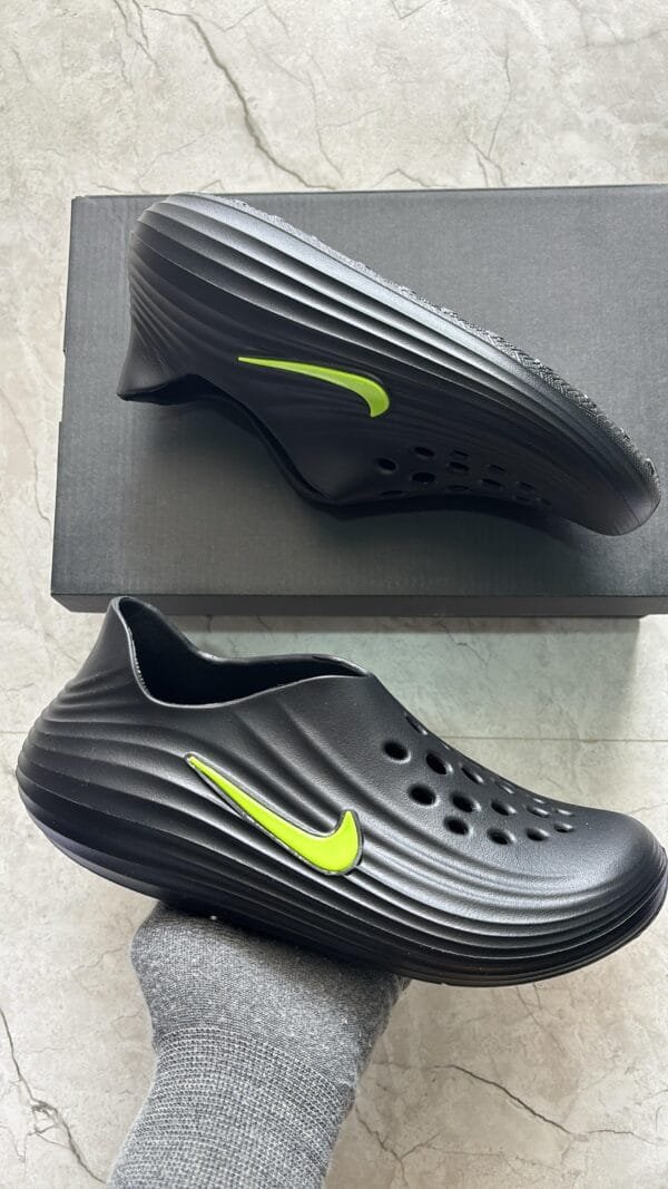 NIKE ReactX Rejuven 8 Clogs